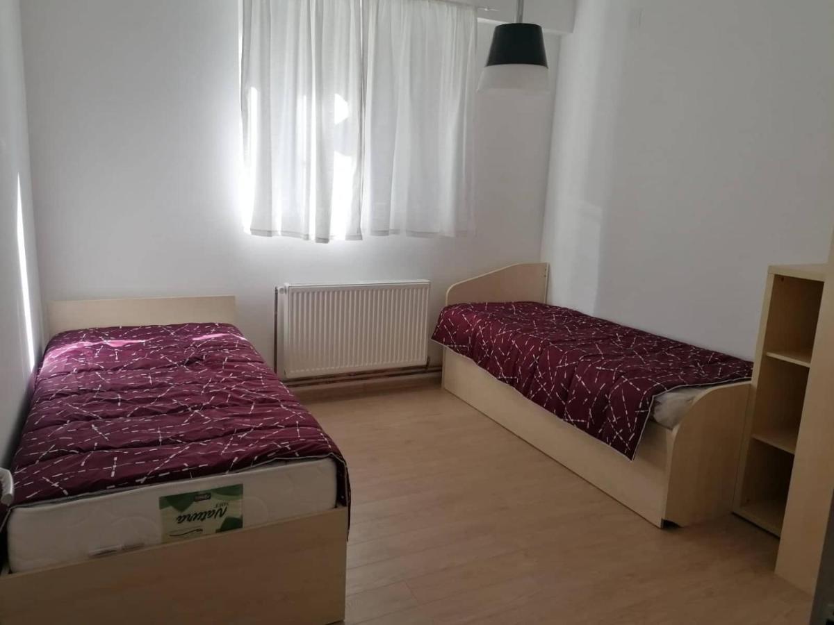 Hostel Denica Skopje Exteriör bild
