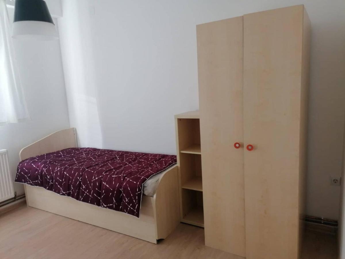 Hostel Denica Skopje Exteriör bild